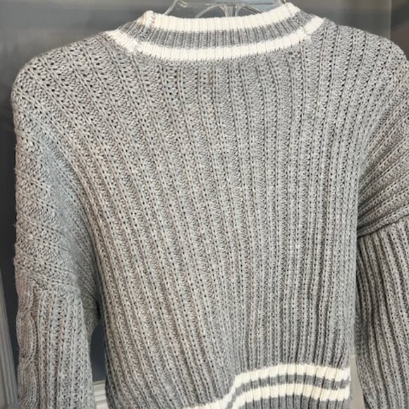So Juniors Grey Cardigan Sweater XS - Picture 3 of 7